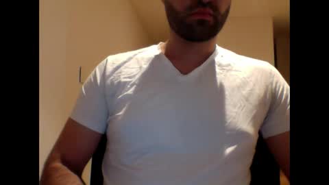 Snapshot of aussie099 chatting on December 2024 11:18:01 AM aussie099 online show from December 2024 11:18:01 AM