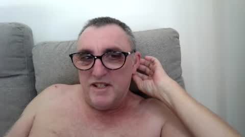 aussie_ozzie online show from July 2026 03:48:01 AM