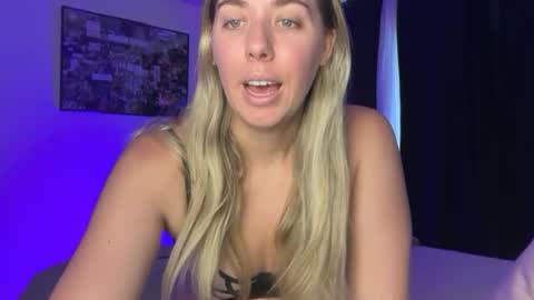 Snapshot of aussielulu chatting on February 2026 01:57:02 AM aussielulu online show from February 2026 01:57:02 AM