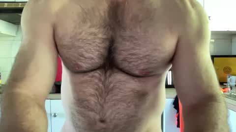 Snapshot of aussiemuscledad chatting on June 2026 03:41:01 AM AussieMuscleDad online show from June 2026 03:41:01 AM