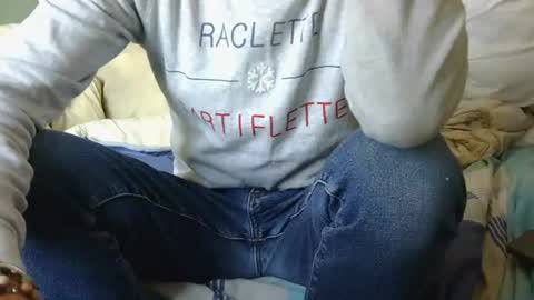 Snapshot of austin24100 chatting on December 2025 11:26:02 AM Austin online show from December 2025 11:26:02 AM