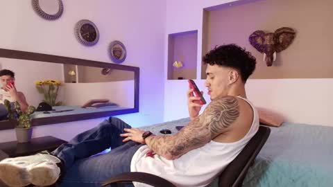 Snapshot of austin_collinss chatting on December 2024 06:16:02 AM AUSTIN online show from December 2024 06:16:02 AM