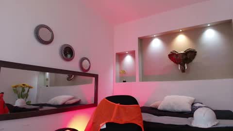 Snapshot of austin_collinss chatting on January 2025 06:47:01 AM AUSTIN online show from January 2025 06:47:01 AM