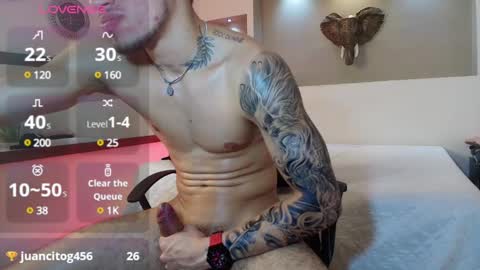 Snapshot of austin_collinss chatting on January 2025 07:59:02 AM AUSTIN online show from January 2025 07:59:02 AM