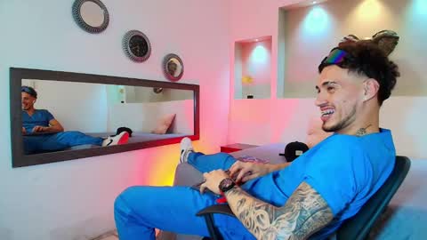 Snapshot of austin_collinss chatting on January 2025 04:41:02 AM AUSTIN online show from January 2025 04:41:02 AM