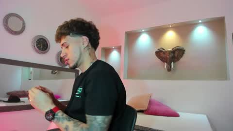 Snapshot of austin_collinss chatting on February 2025 11:54:01 AM AUSTIN online show from February 2025 11:54:01 AM