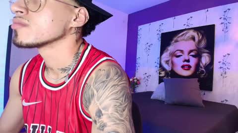 Snapshot of austin_collinss chatting on March 2025 06:39:02 AM AUSTIN online show from March 2025 06:39:02 AM