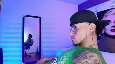 Snapshot of austin_collinss chatting on March 2025 05:49:02 AM AUSTIN online show from March 2025 05:49:02 AM