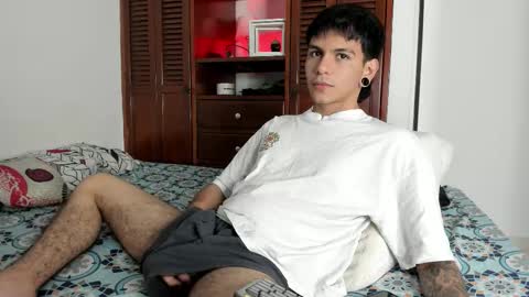 Snapshot of austin_falcon chatting on December 2025 07:09:01 PM Austin online show from December 2025 07:09:01 PM