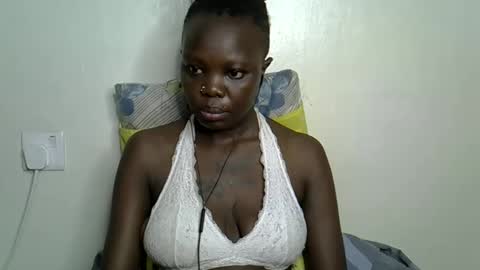 Snapshot of autumnbeagle chatting on November 2025 11:51:02 PM autumnbeagle online show from November 2025 11:51:02 PM