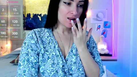 Snapshot of ava_athena chatting on December 2024 05:27:01 AM Ava online show from December 2024 05:27:01 AM