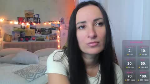 Snapshot of ava_athena chatting on September 2025 06:02:02 AM Ava online show from September 2025 06:02:02 AM
