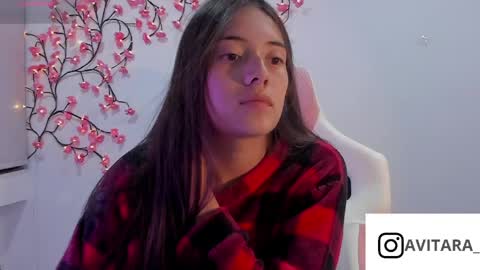 Snapshot of ava_broown chatting on May 2026 01:35:02 AM online show from May 2026 01:35:02 AM