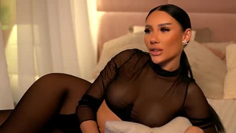 Ava online show from April 2026 01:22:01 AM