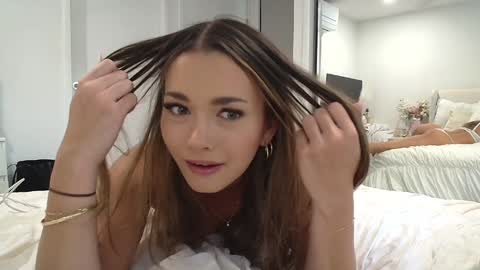 Snapshot of avabrooks chatting on September 2025 10:25:01 PM Ava Brooks online show from September 2025 10:25:01 PM