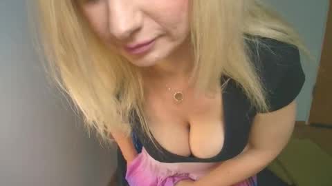 Snapshot of avaluxe_ chatting on May 2026 02:24:01 PM Eira online show from May 2026 02:24:01 PM