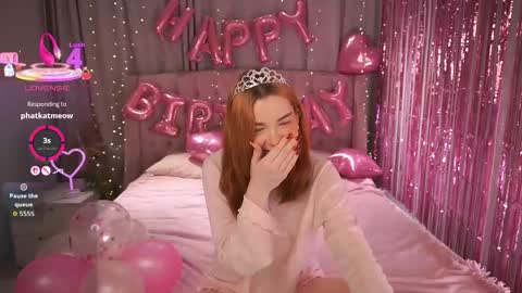  Ava  online show from December 2025 01:39:02 PM