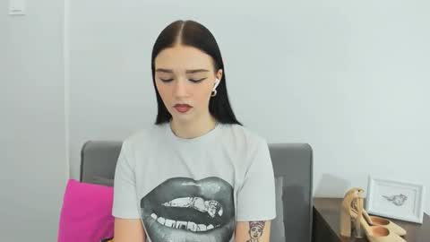 Snapshot of avasensitive69 chatting on January 2026 05:27:02 PM avasensitive69 online show from January 2026 05:27:02 PM