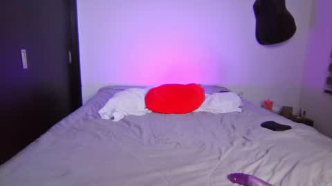 Ava  online show from January 2025 02:26:01 AM