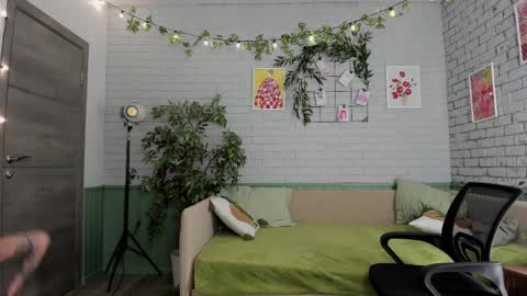 Ava online show from April 2026 02:03:02 PM