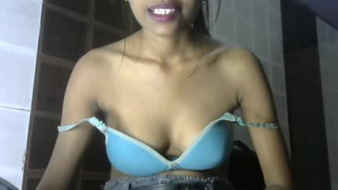 avery_lust01 online show from March 2026 05:59:02 AM