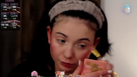 AveryWillow online show from January 2025 04:14:02 PM