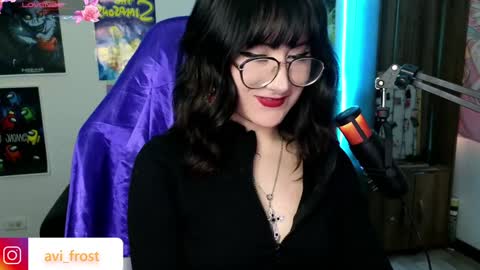 Snapshot of avi_frost chatting on December 2024 11:16:01 AM Saraaaa independent model 3 online show from December 2024 11:16:01 AM