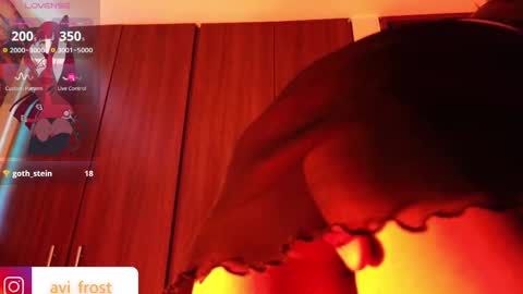 Snapshot of avi_frost chatting on October 2025 08:33:01 AM Saraaaa independent model 3 online show from October 2025 08:33:01 AM