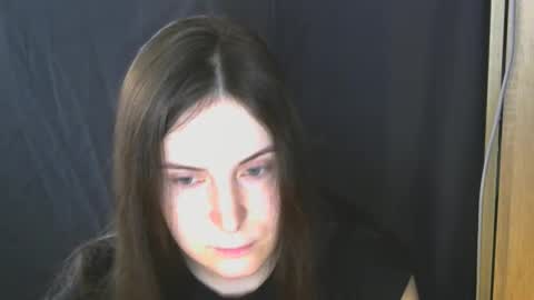 avialenne online show from April 2026 12:04:01 PM