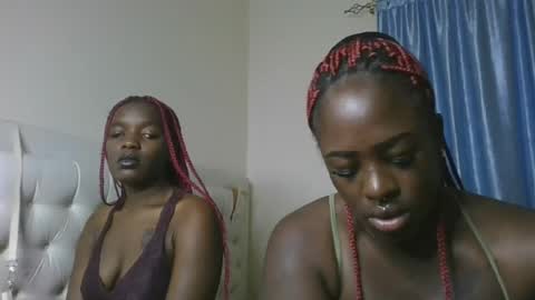 Snapshot of avian_babe1 chatting on June 2026 01:30:02 AM avian_babe1 online show from June 2026 01:30:02 AM