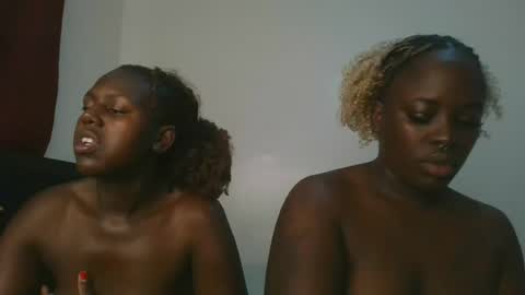 Snapshot of avian_babe1 chatting on July 2026 10:41:01 AM avian_babe1 online show from July 2026 10:41:01 AM