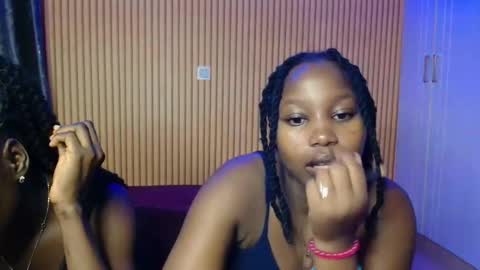 Snapshot of avian_talya chatting on November 2025 03:32:02 PM Avian online show from November 2025 03:32:02 PM