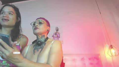 Snapshot of avilyn chatting on November 2025 11:34:02 AM Avilyn online show from November 2025 11:34:02 AM