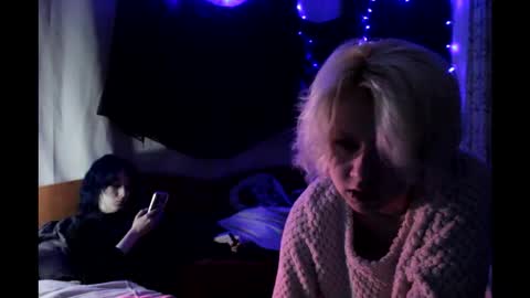 Snapshot of avny_loki chatting on October 2025 02:54:01 AM Avny online show from October 2025 02:54:01 AM