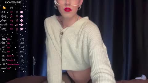 Snapshot of avril_pearly_ chatting on December 2024 08:25:02 PM avril_pearly_ online show from December 2024 08:25:02 PM