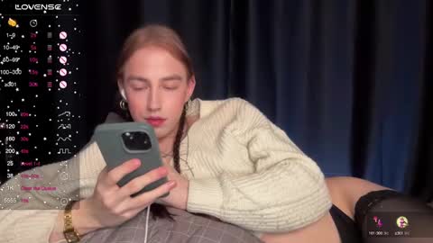 Snapshot of avril_pearly_ chatting on January 2025 10:56:01 PM avril_pearly_ online show from January 2025 10:56:01 PM