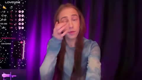 avril_pearly_ online show from January 2026 01:04:02 PM