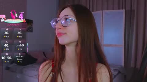 Avril online show from November 2025 09:11:01 PM