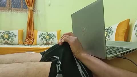 dani danilo online show from April 2026 12:30:01 PM