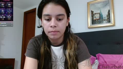 Snapshot of avrilthompson_ chatting on January 2025 12:11:01 AM Avril Thompson online show from January 2025 12:11:01 AM