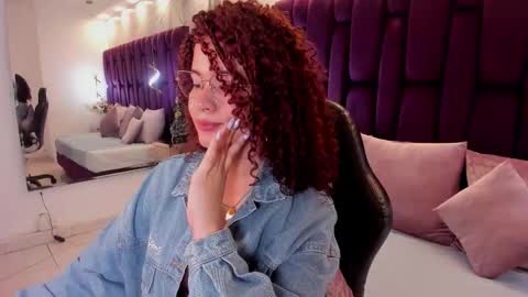 Avril  online show from December 2025 11:36:02 AM