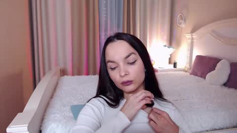 Avrora Inst online show from October 2025 08:04:02 PM