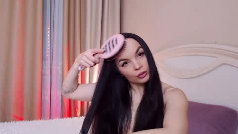 Avrora Inst online show from April 2026 10:15:01 PM