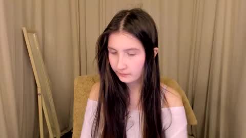 Avrora online show from February 2026 07:43:01 PM