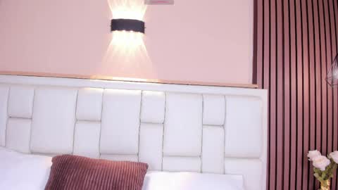 Avy  online show from April 2026 11:52:01 AM