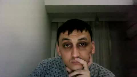 Snapshot of awesenheit chatting on May 2026 06:35:02 PM awesenheit online show from May 2026 06:35:02 PM