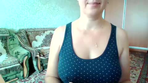 Snapshot of awesomeladyy chatting on October 2025 08:12:01 AM awesomeladyy online show from October 2025 08:12:01 AM