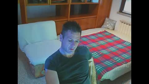 Snapshot of awwwsocutehappynew chatting on January 2025 02:43:01 PM HappyNewSky here online show from January 2025 02:43:01 PM