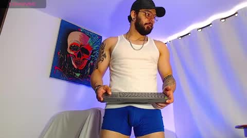 Independiente Model online show from May 2026 02:26:01 PM