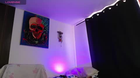 Independiente Model online show from July 2026 02:41:02 PM
